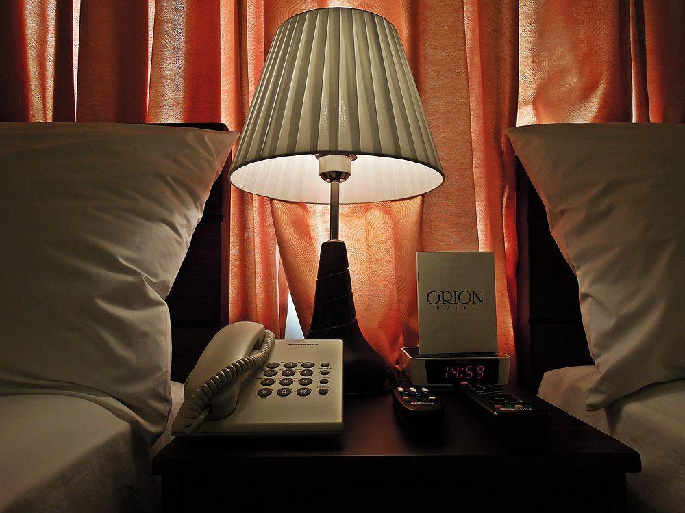 Orion Hotel Manila Esterno foto