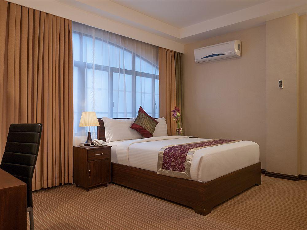 Orion Hotel Manila Esterno foto