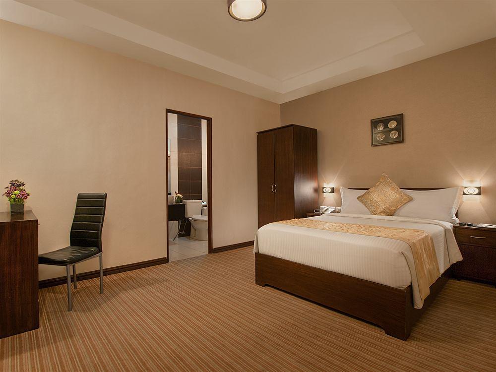 Orion Hotel Manila Esterno foto