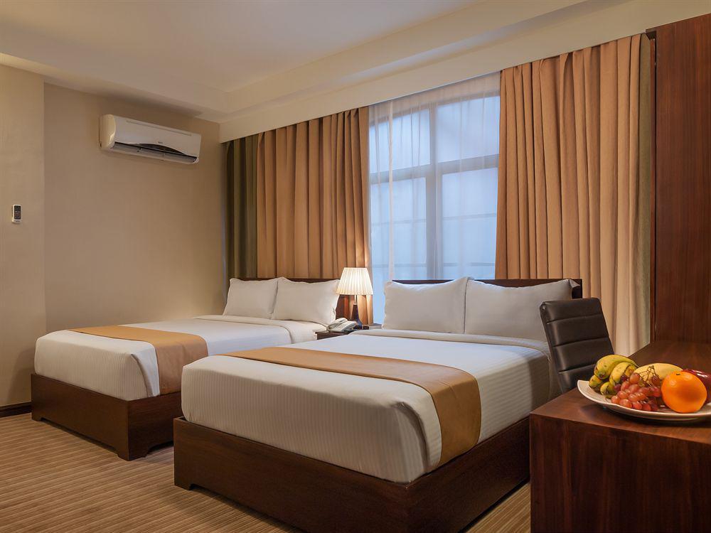 Orion Hotel Manila Esterno foto